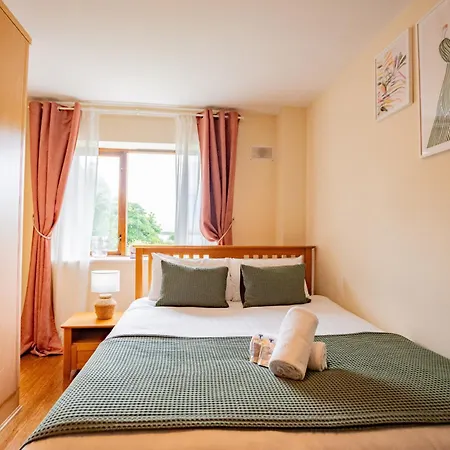 Atalia View Penthouse With Balcony Galway